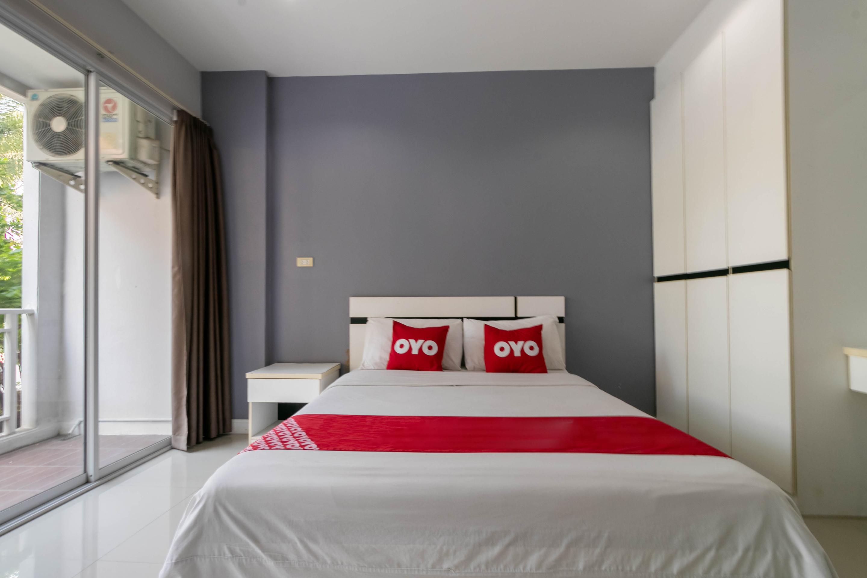 Oyo 75389 Pandora House Hotel Pattaja Kültér fotó