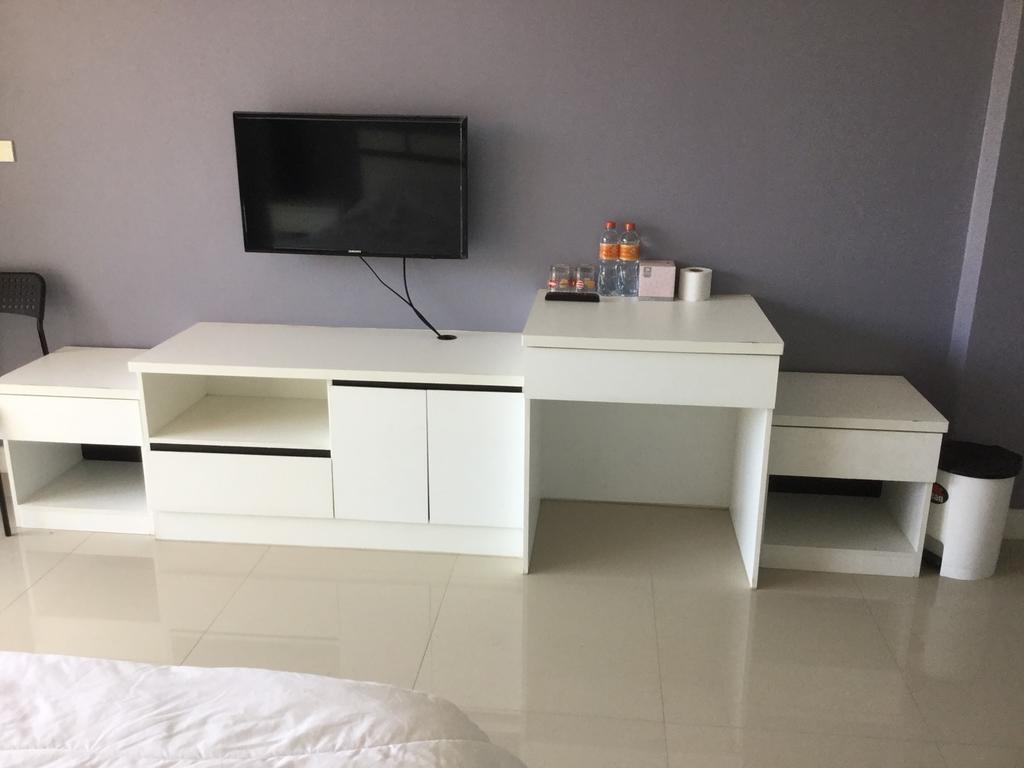 Oyo 75389 Pandora House Hotel Pattaja Kültér fotó